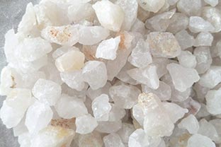 石英砂除鐵應(yīng)該如何選擇磁選設(shè)備？