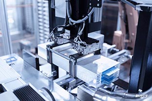 新能源汽車產(chǎn)業(yè)崛起，磁選設(shè)備電池材料除鐵助力電池行業(yè)發(fā)展